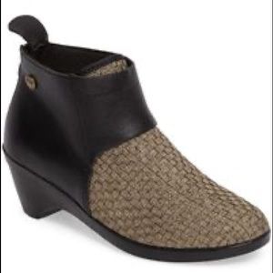 Bernie Mev Zen Celine Ankle Boot